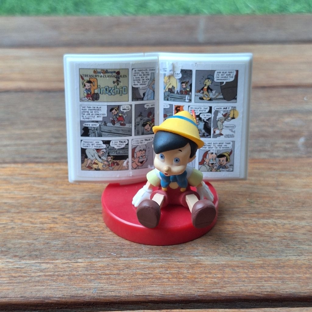 Figur Pinokio Buku Diorama Original Bandai