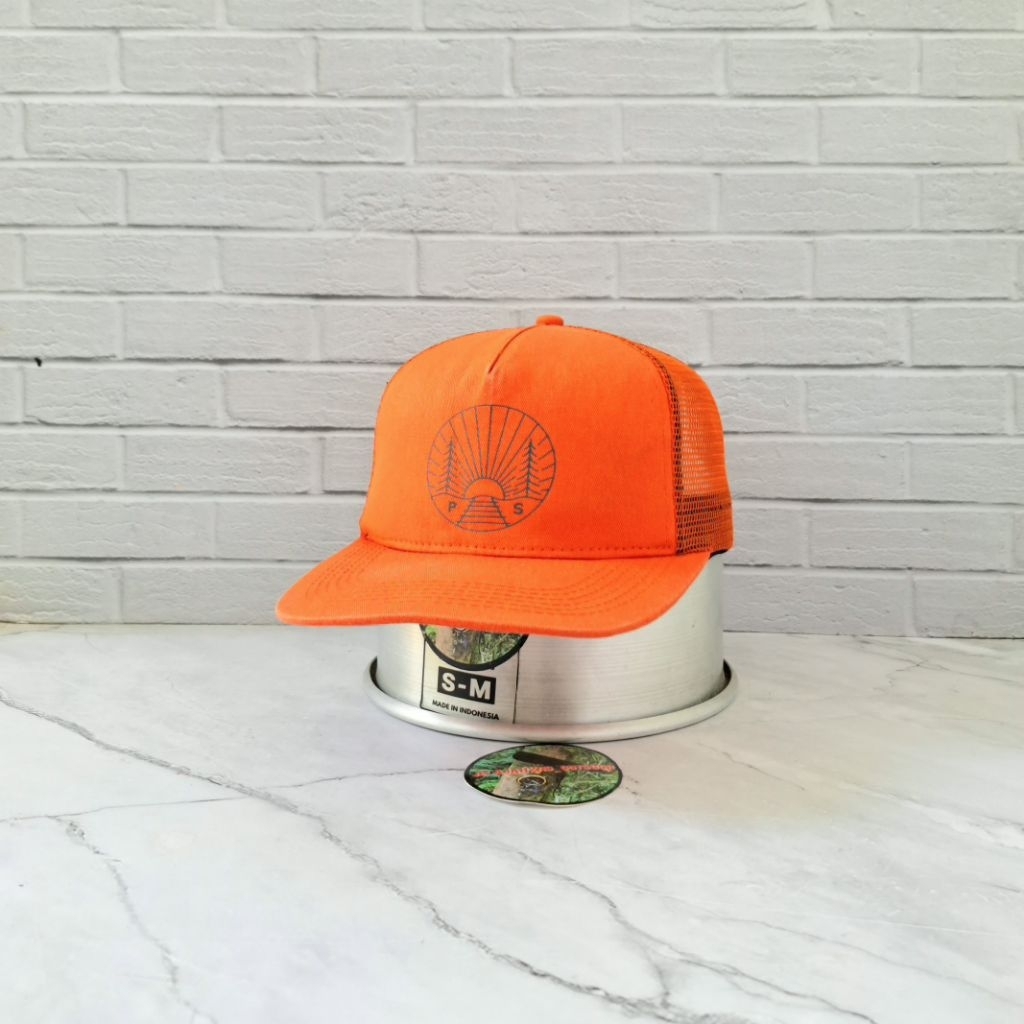 Topi POLER Trucker hat