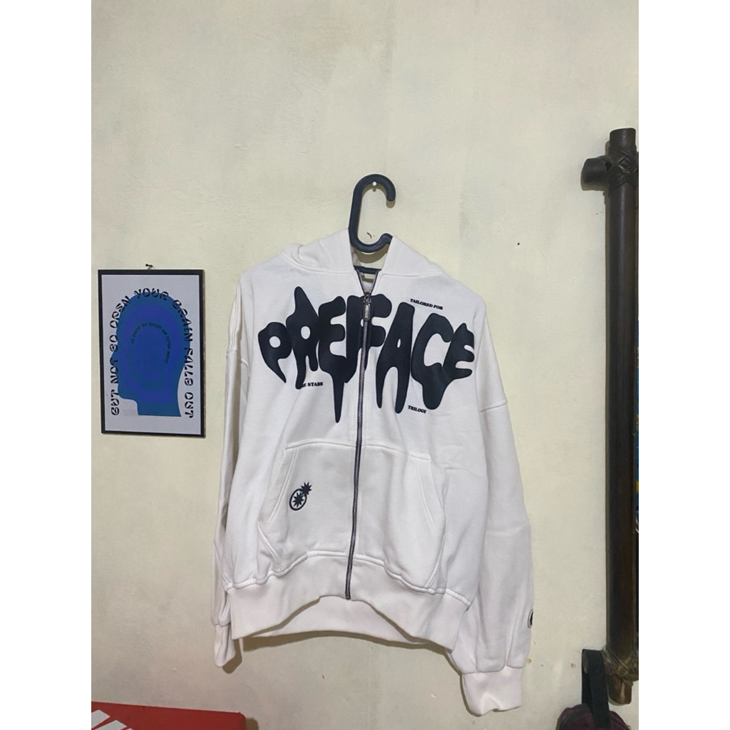 Hodie Preface