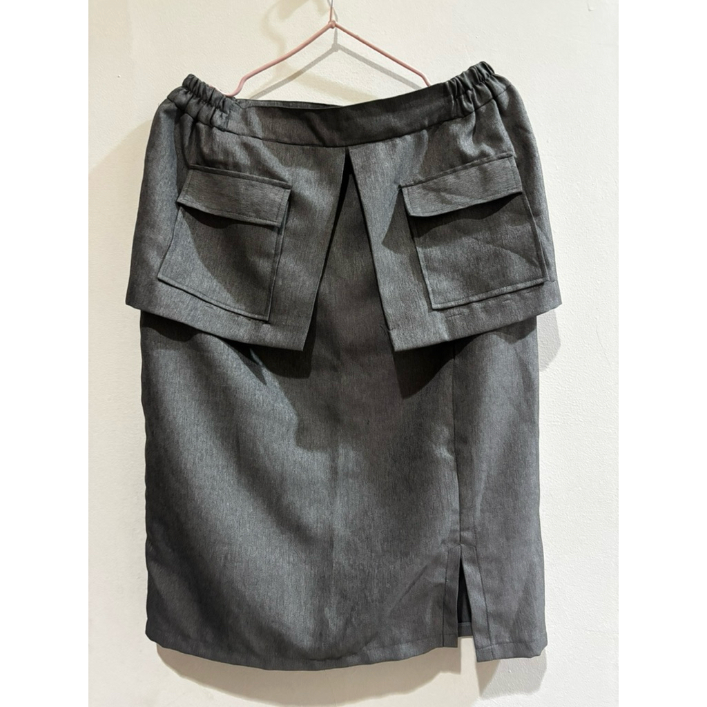preloved rok midi