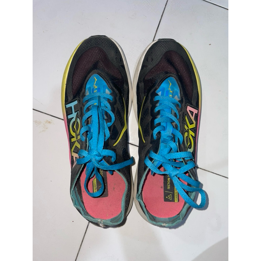 HOKA ROCKET X2