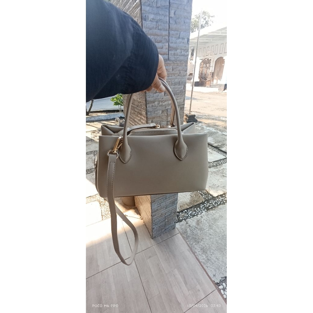 Les Catino Virly Satchel