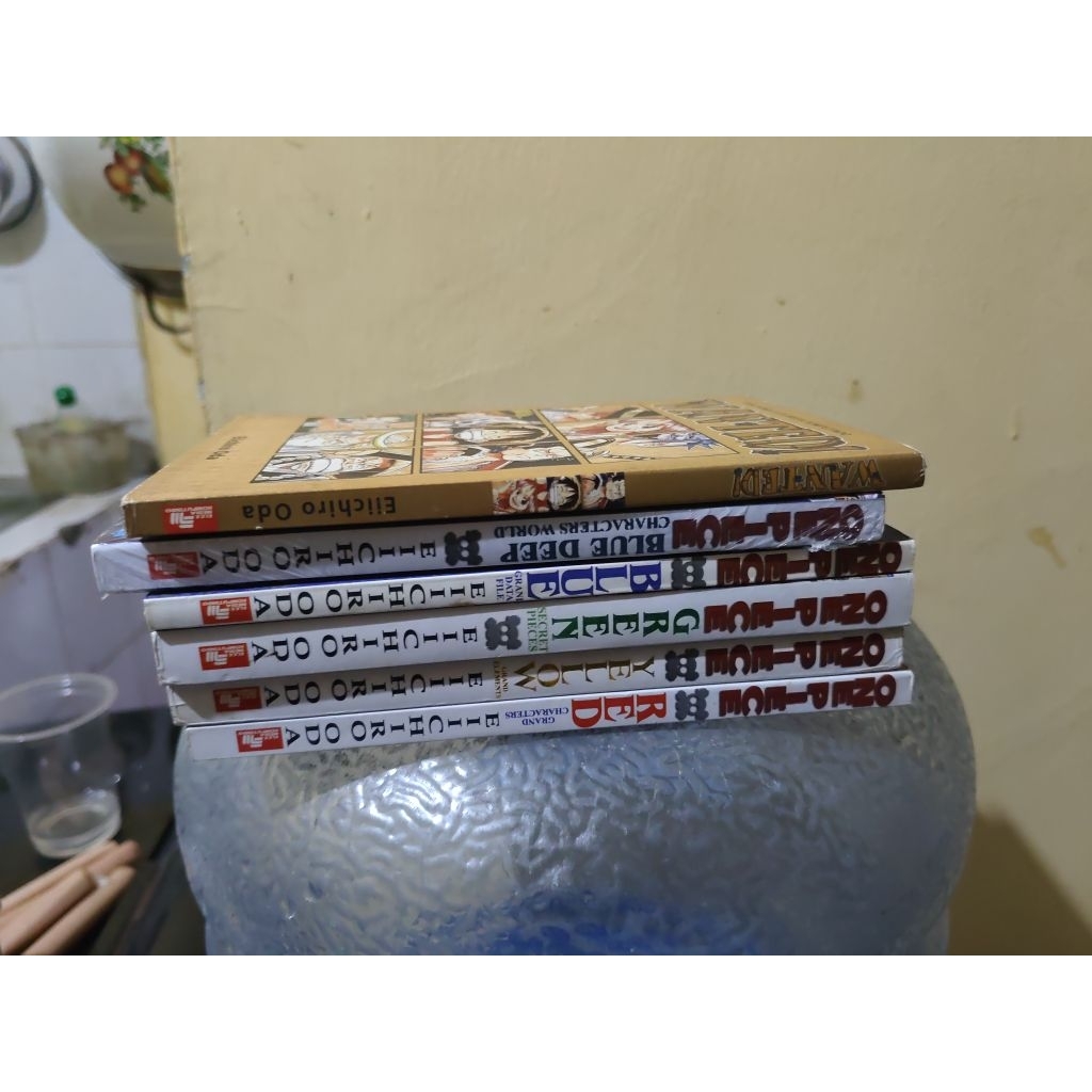 Databook Komik one piece set