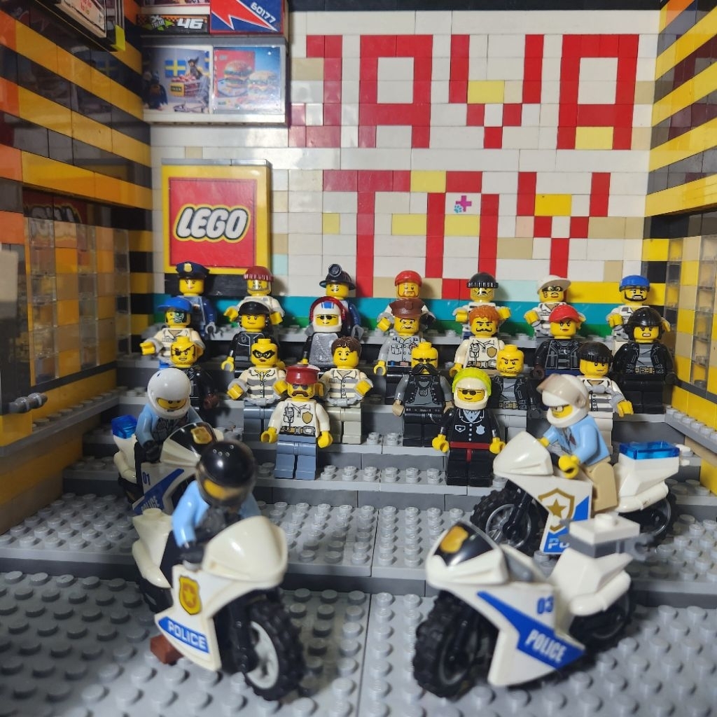 Lego Original Minifigure (MFG 6) Polisi Penjahat Motor