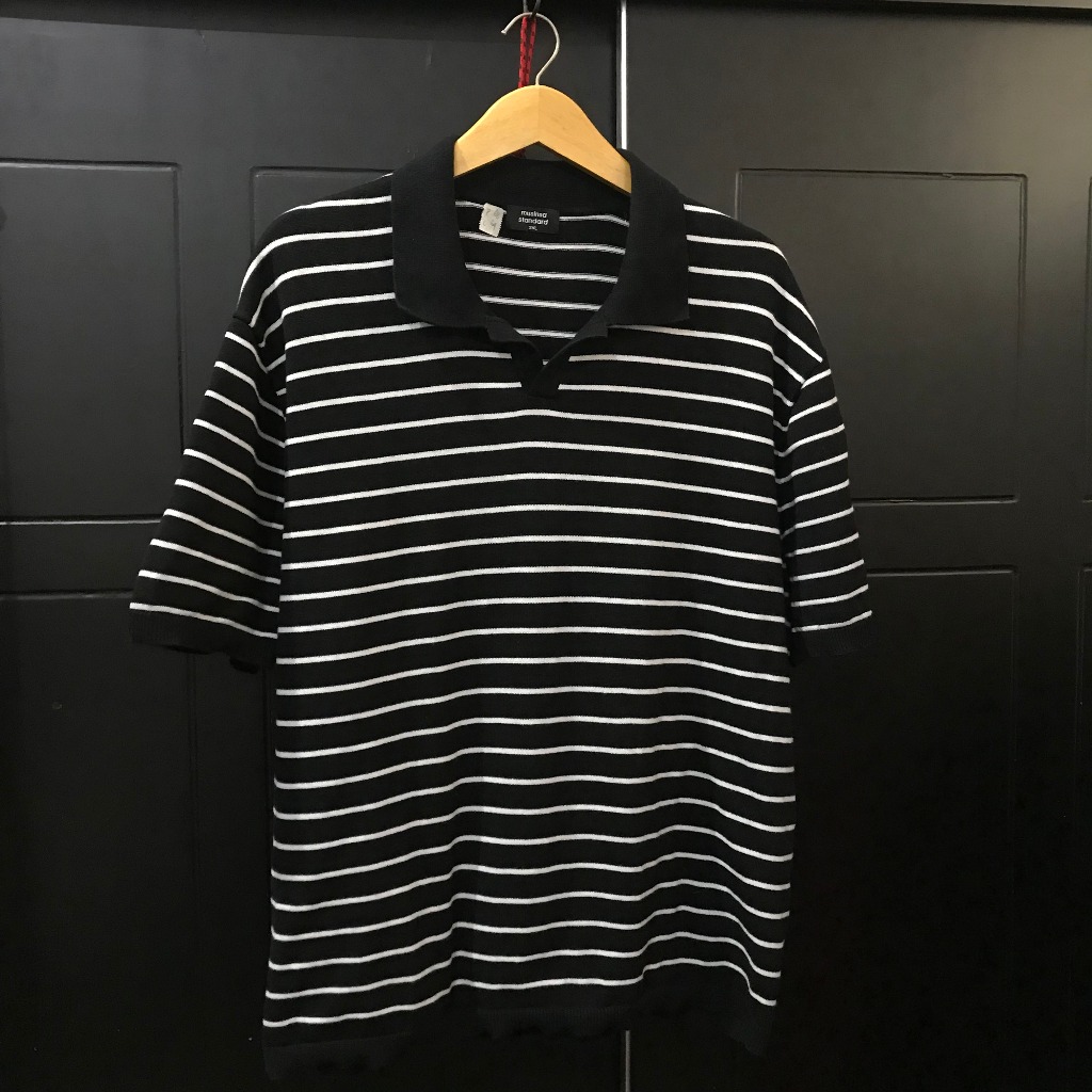kaos kerah rajut musinsa standart XL hitam liris.