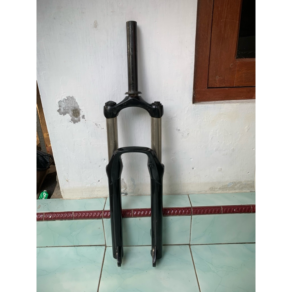 Fork RST Omega TNL 27.5 travel 120