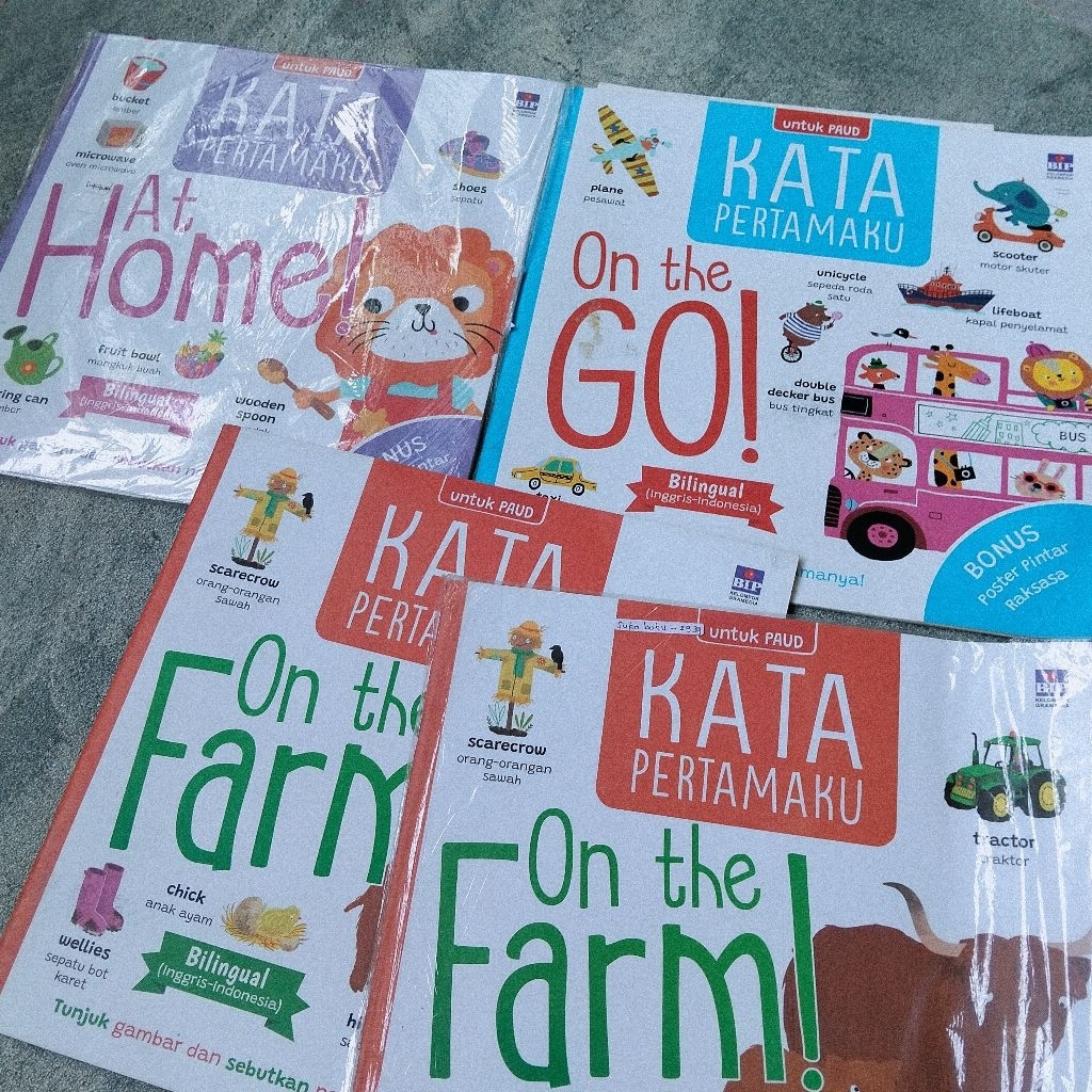 buku ensiklopedia Miles Kelly kata pertamaku