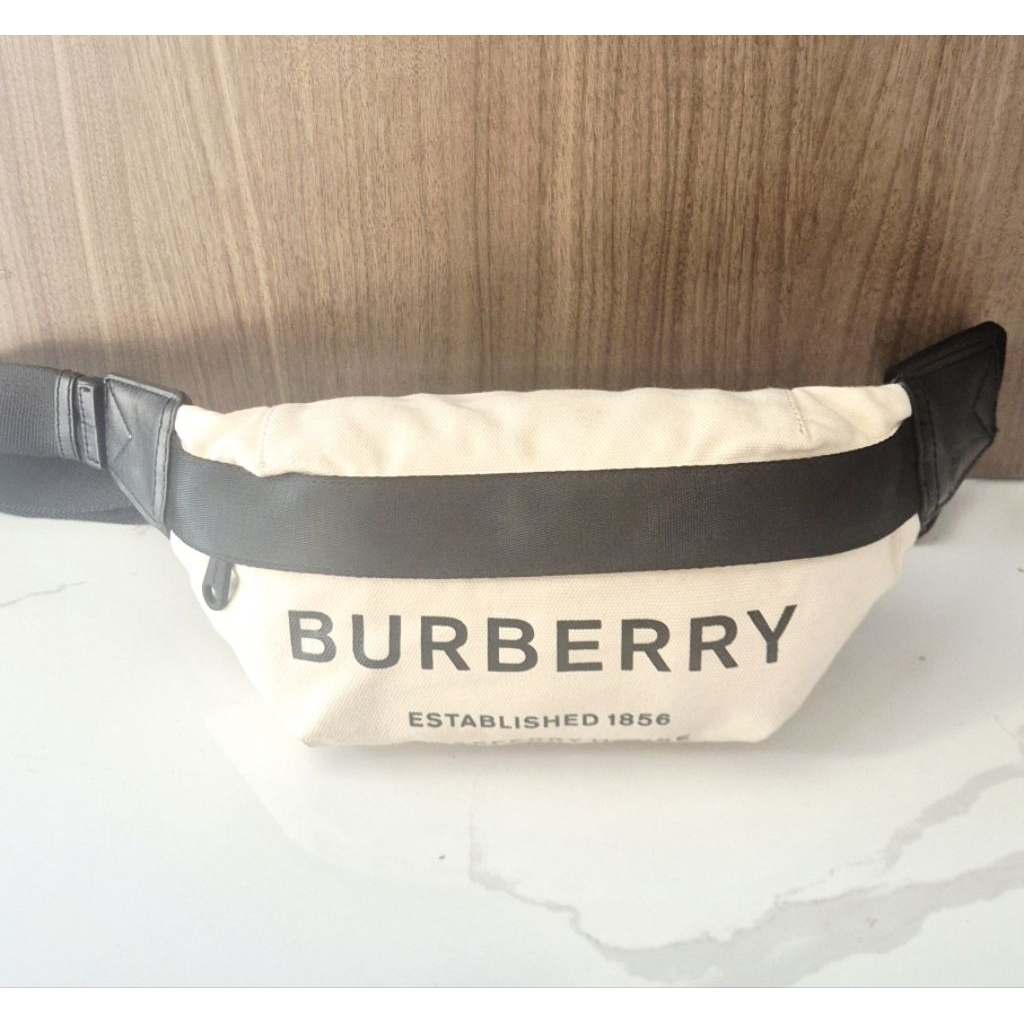 Tas pinggang burberry (second)