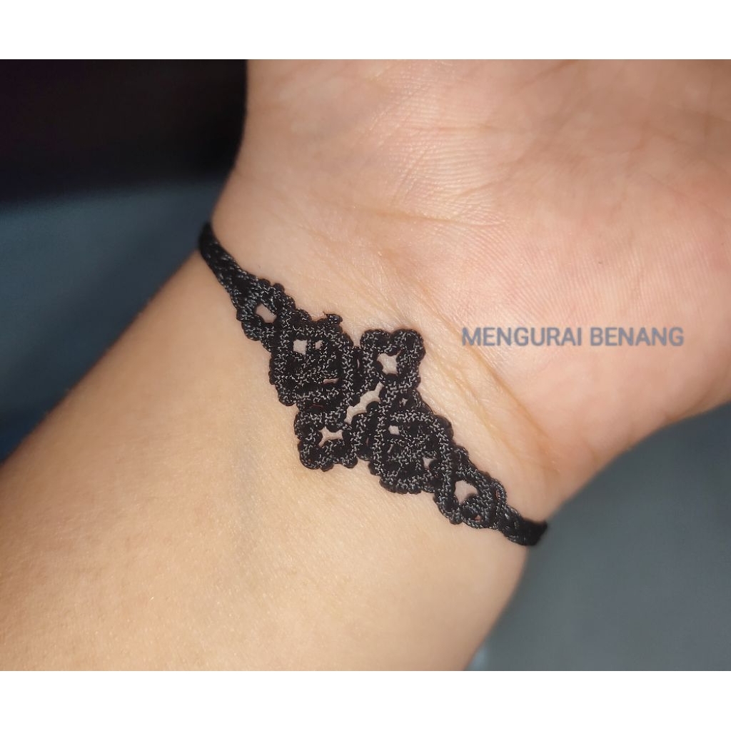 MENGURAI BENANG//Gelang Tangan Anyam Hitam Polos Tali