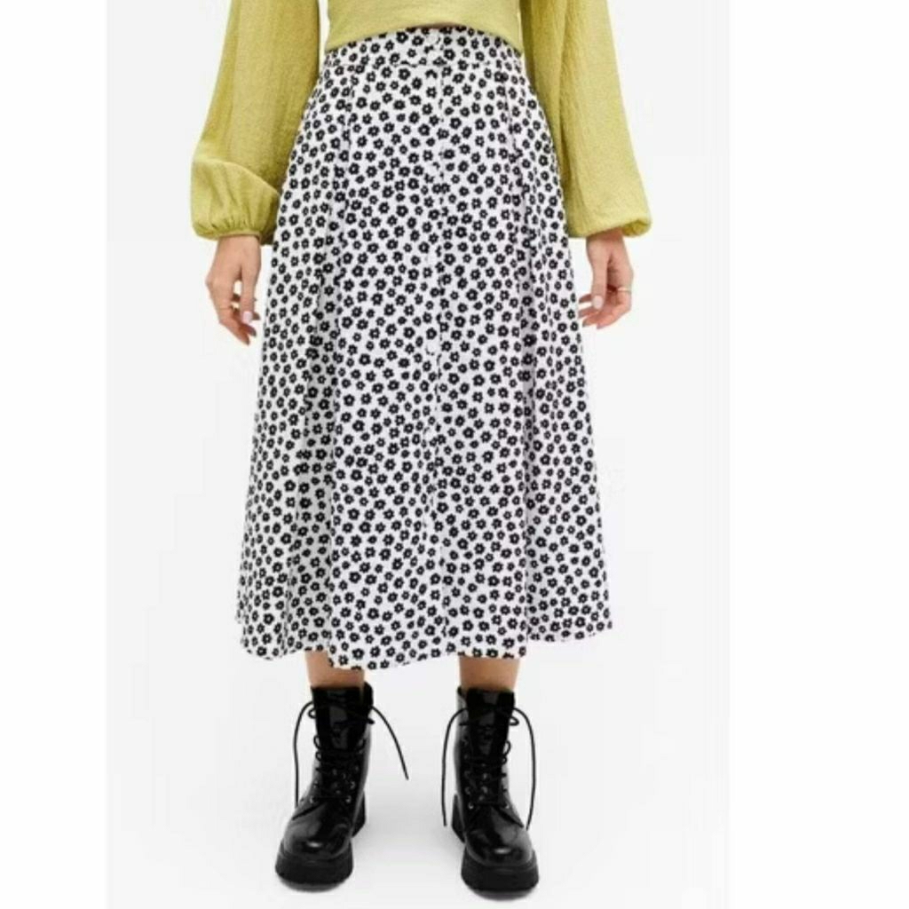 (NEW) MONKII HM SKIRT WHITE FLORAL HIGHWAIST MAXI BUTTON ROK A LINE PUTIH PANJANG BUNGA DAISY KOREA 