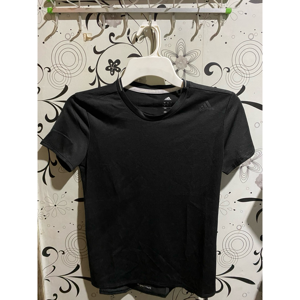preloved kaos olahraga