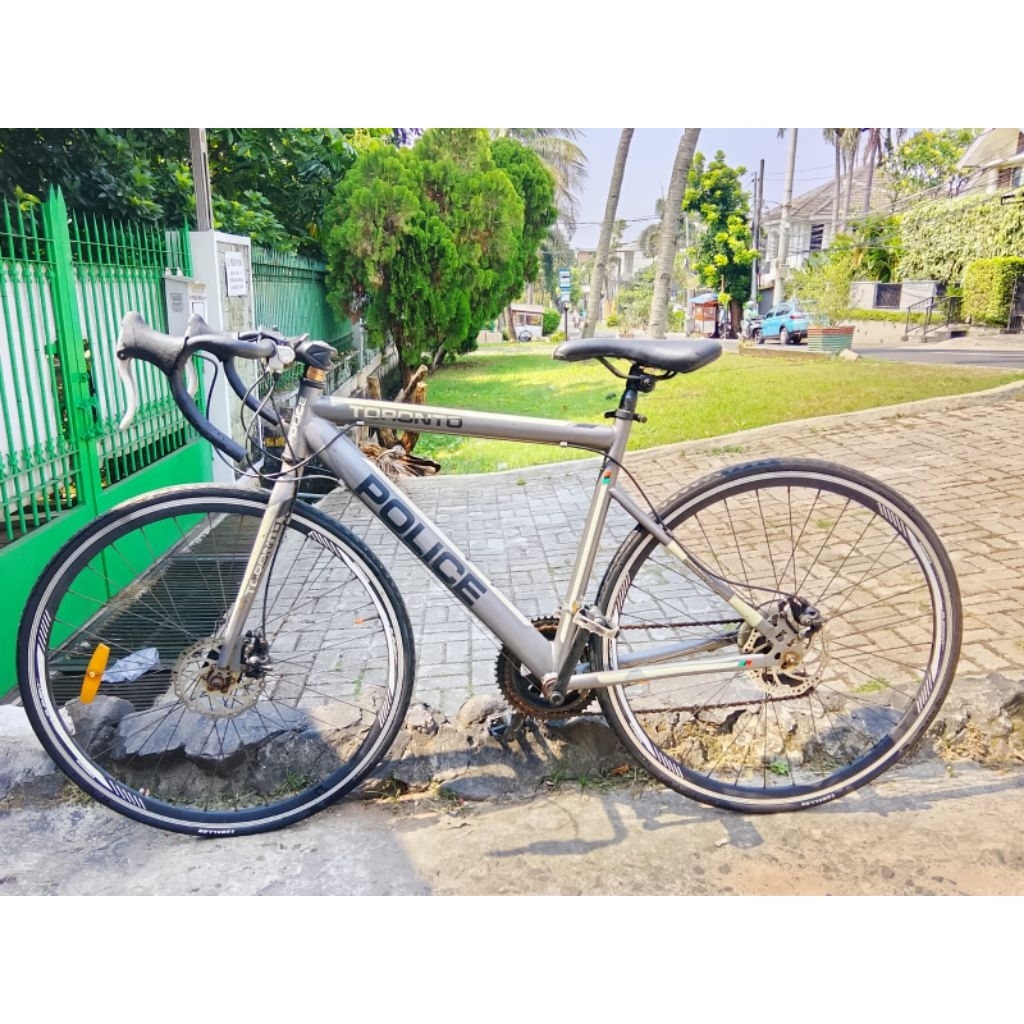 sepeda roadbike police Toronto