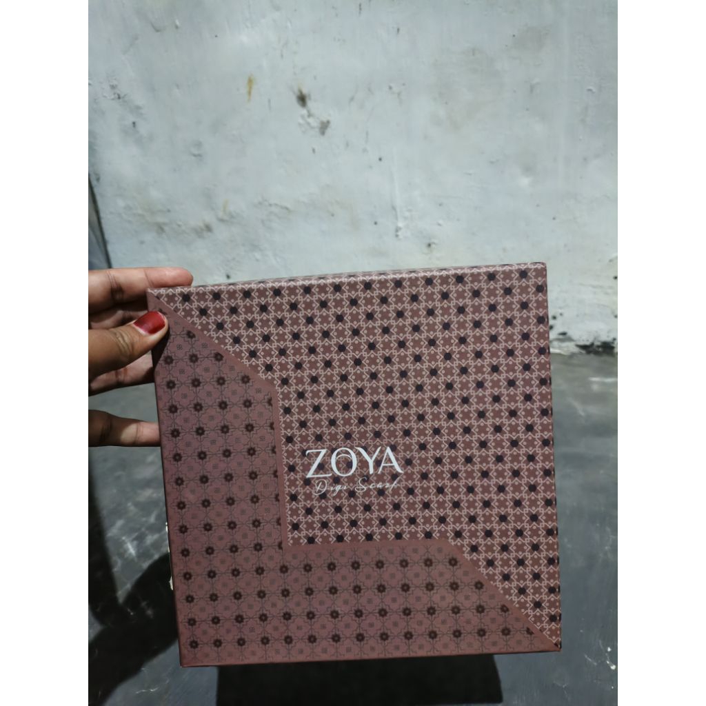 kerudung zoya