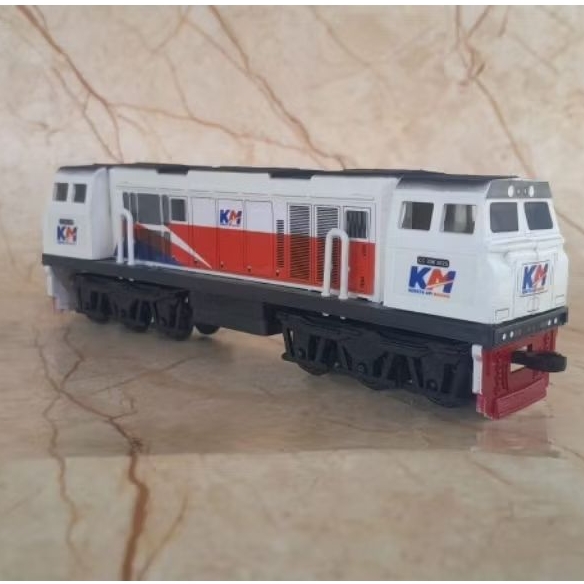 Mainan Miniatur Lokomotif Kereta Api CC206