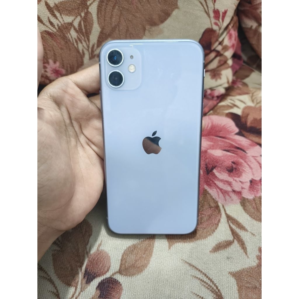 IPHONE 11 RAM 128GB  MINUS LUPA ICLOUD