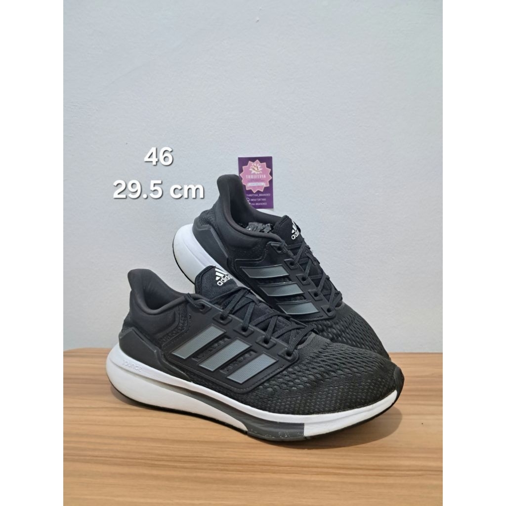 sepatu running second size 46