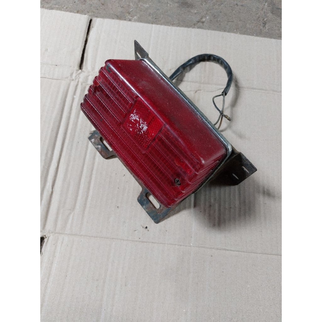 pangkon stoplamp a100 pangkon lampu belakang a100 dudukan stoplamp suzuki a100 dudukan stoplamp a100