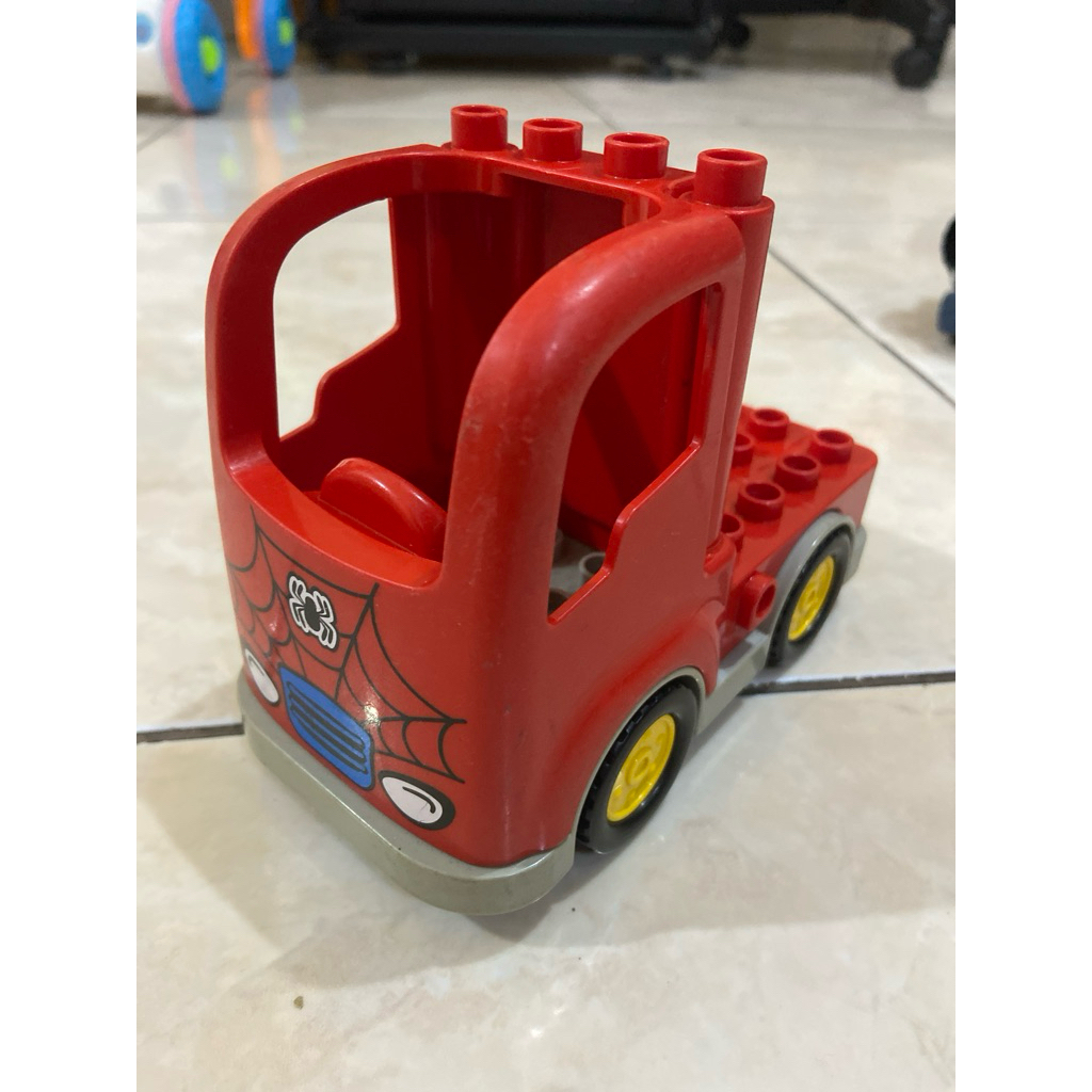 lego duplo truk spiderman