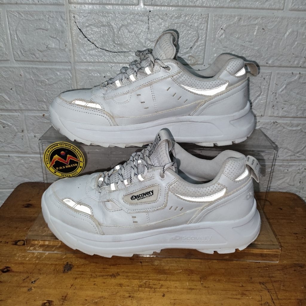 sepatu run Discovery second