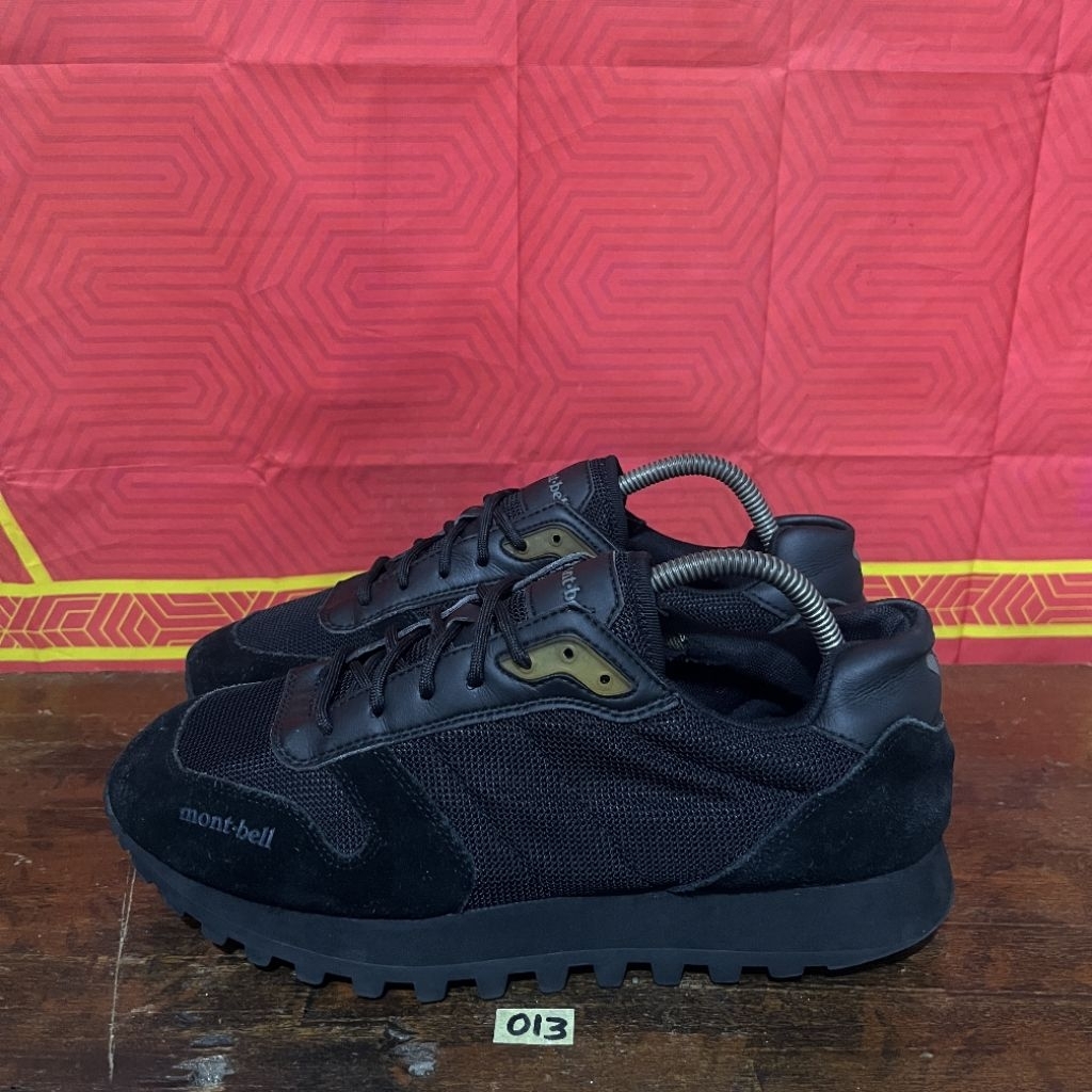 sepatu hiking/outdoor montbell neat size 42
