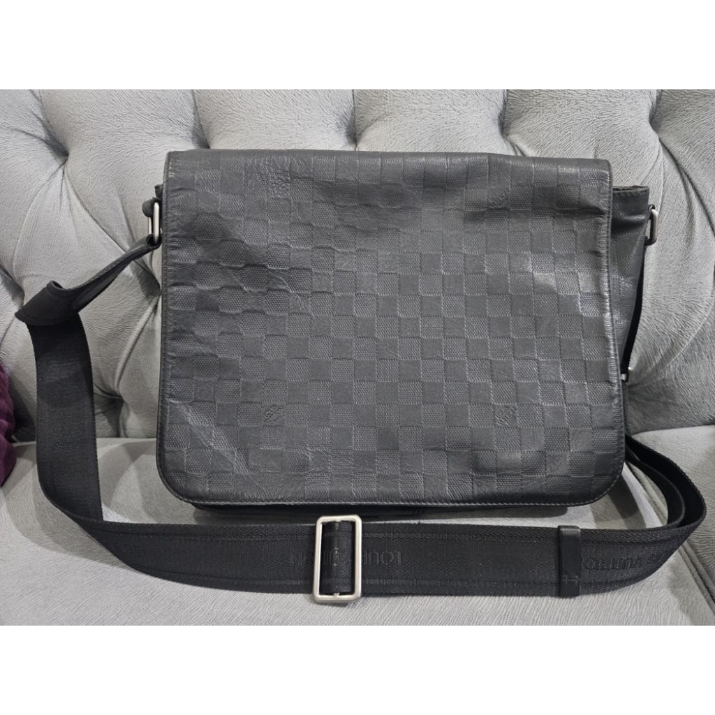 Tas Selempang LV cowok/pria Preloved ukuran sedang