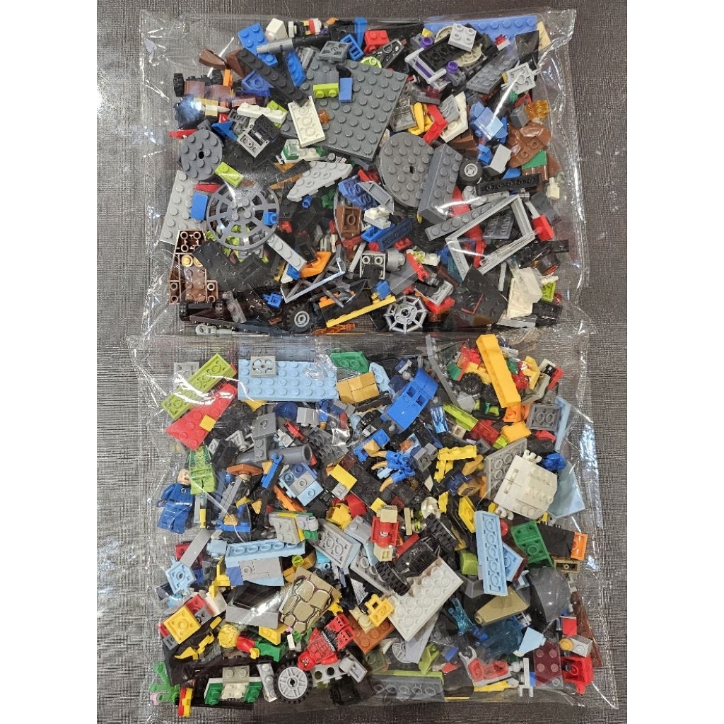 Bricks preloved 1kg