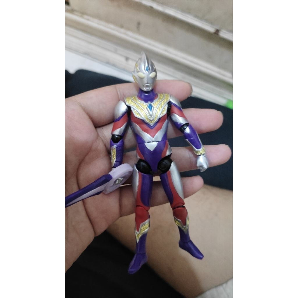Ultraman Trigger Asli bandai