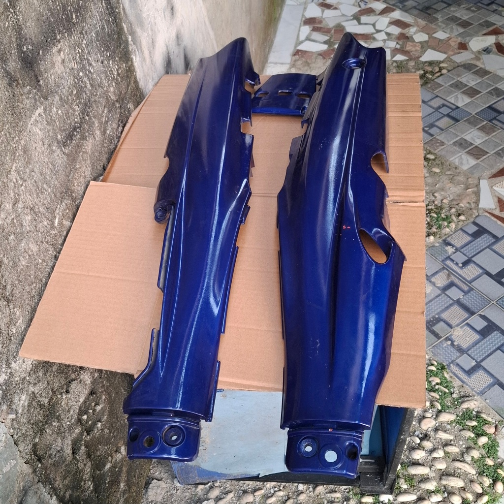 Body set kiri kanan fiz r 4US original copotan