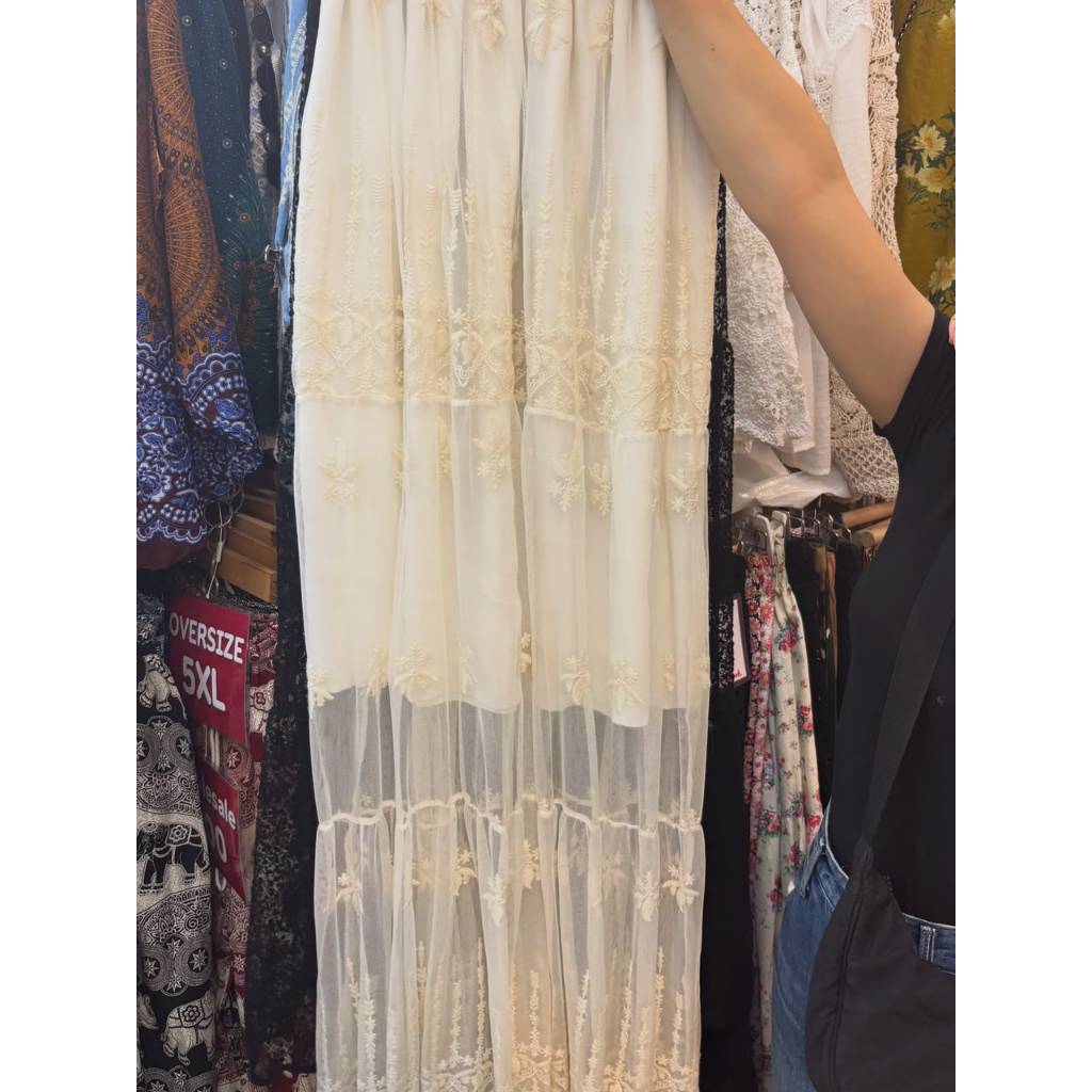 Rok Putih Panjang Motif Bordir Bkk