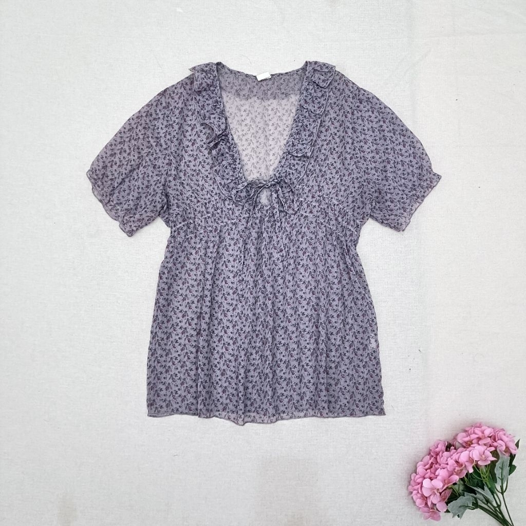 Blouse Wanita Floral Lavender Ruffle Pita Depan Sifon Cottagecore