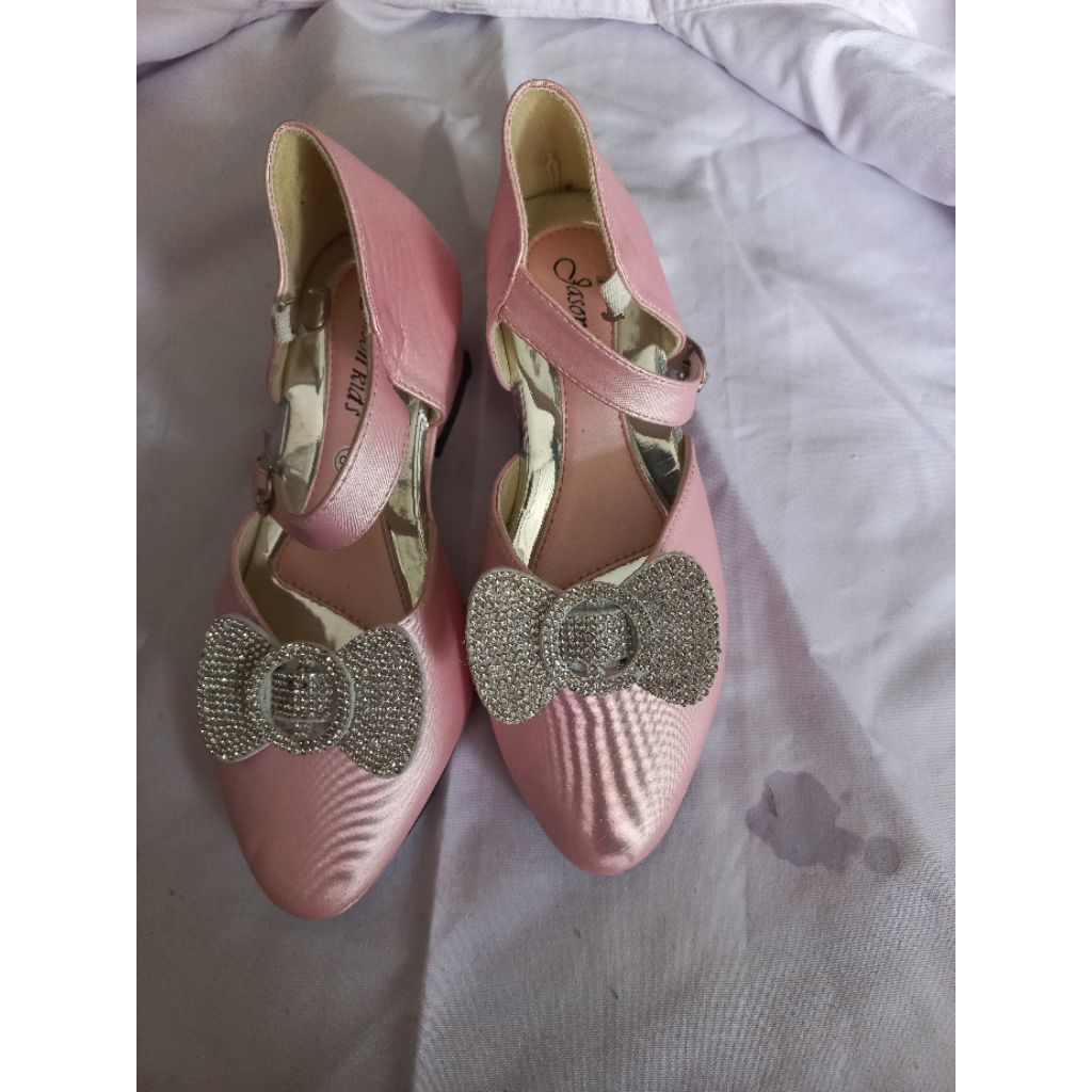 Sepatu High heels Remaja pl