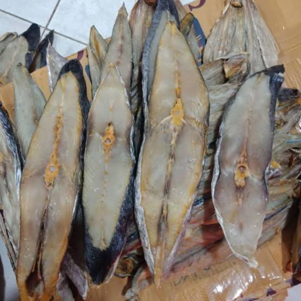 Ikan tenggiri asin 100g/ ikan asin tenggiri 100g/ tenggiri ikan asin 100g