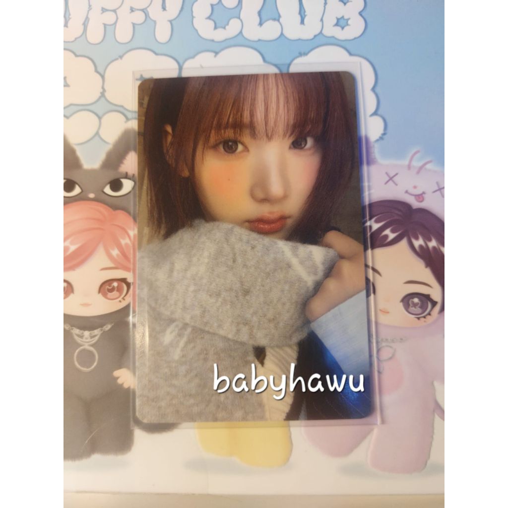 [READY STOCK] PHOTOCARD OFFICIAL HEARTS2HEARTS JIWO MD MUFFLER