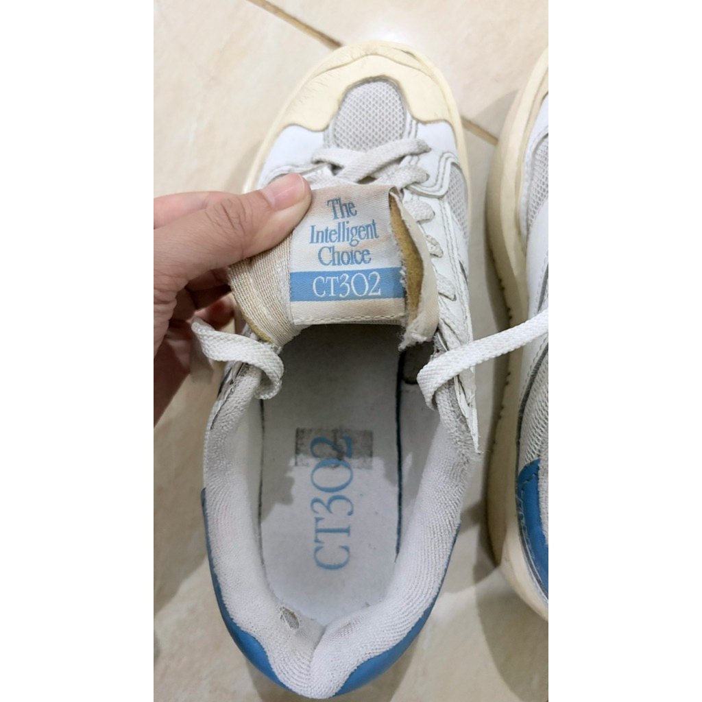 preloved NB CT302 white size 37