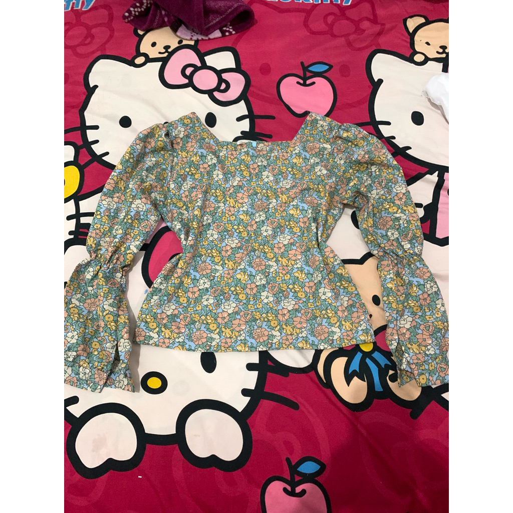 prelove atasan bunga-bunga crop waita lucu