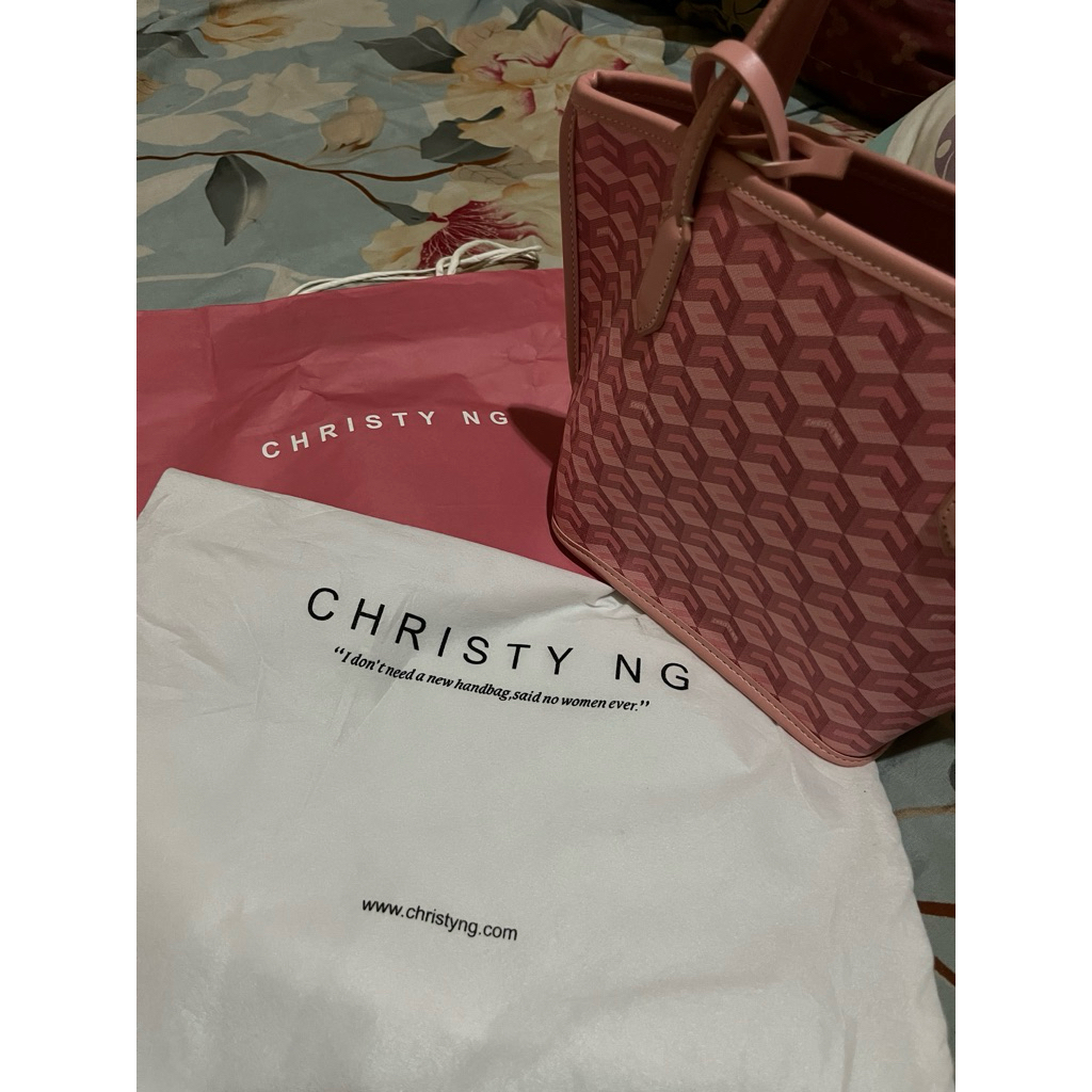 CHRISTY NG