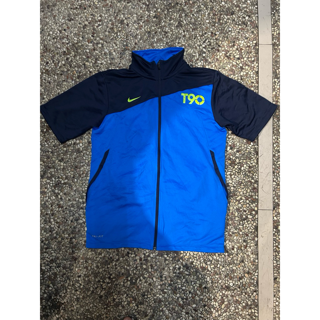 Kaos Zipper Nike