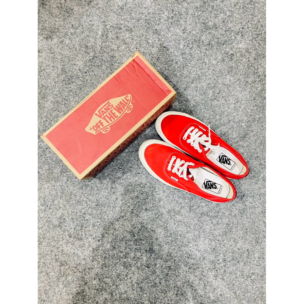 Vans authentic red Chili
