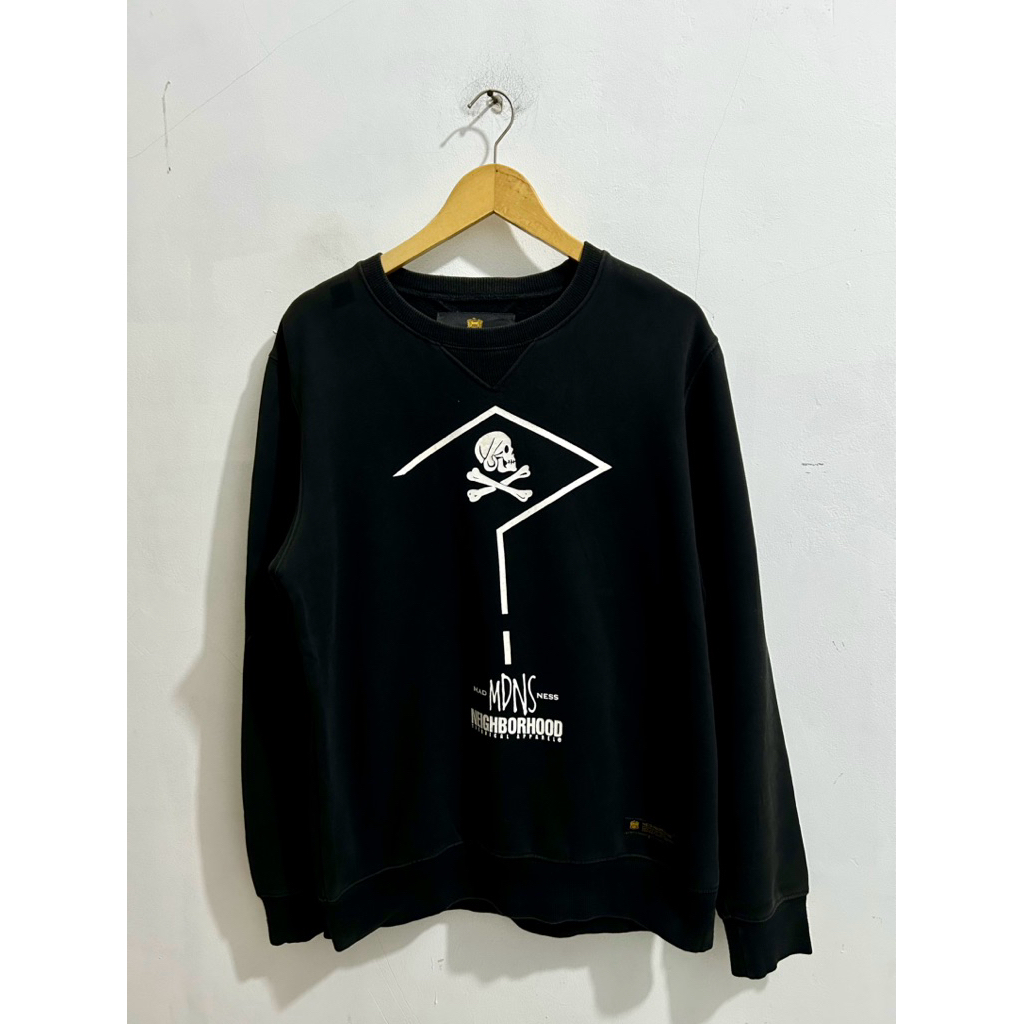 Crewneck “Neighborhood x Madness”