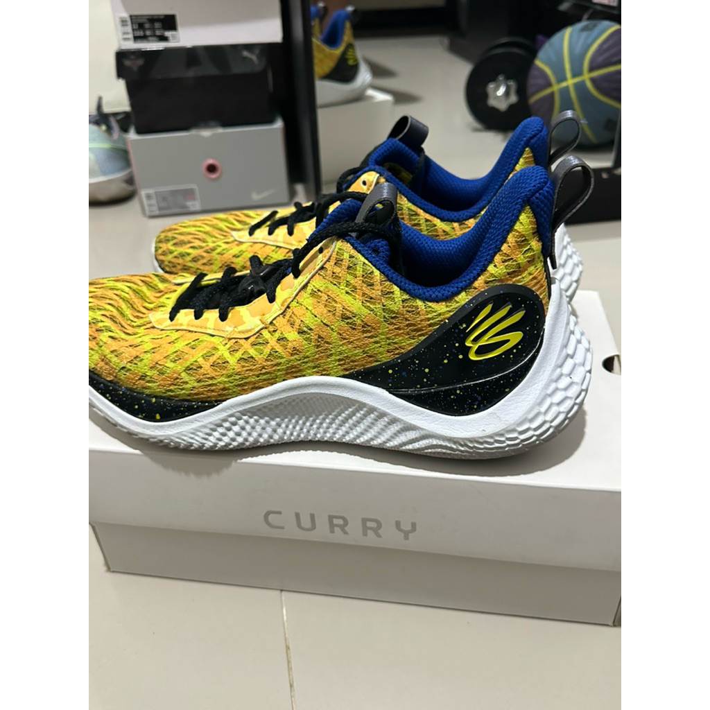 Curry 10 Bang-Bang