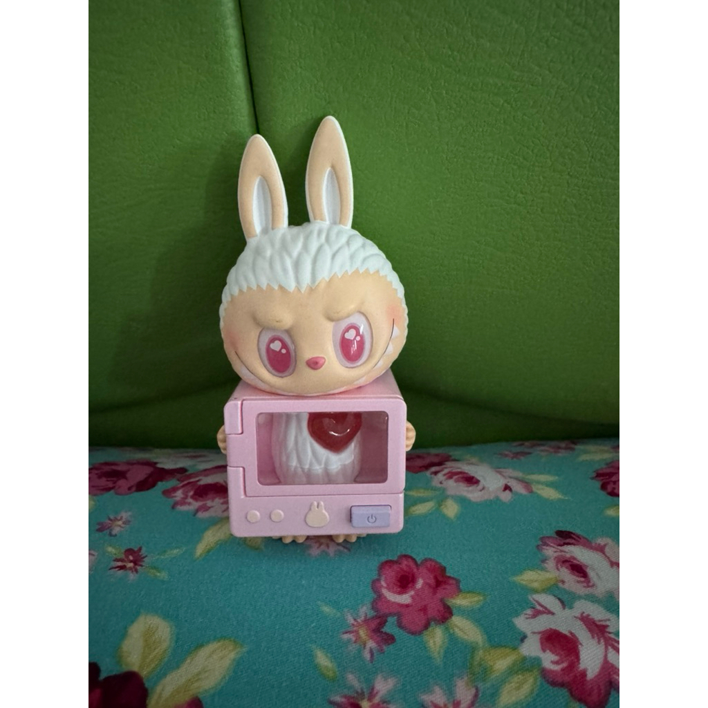 pop mart Labubu secret microwave