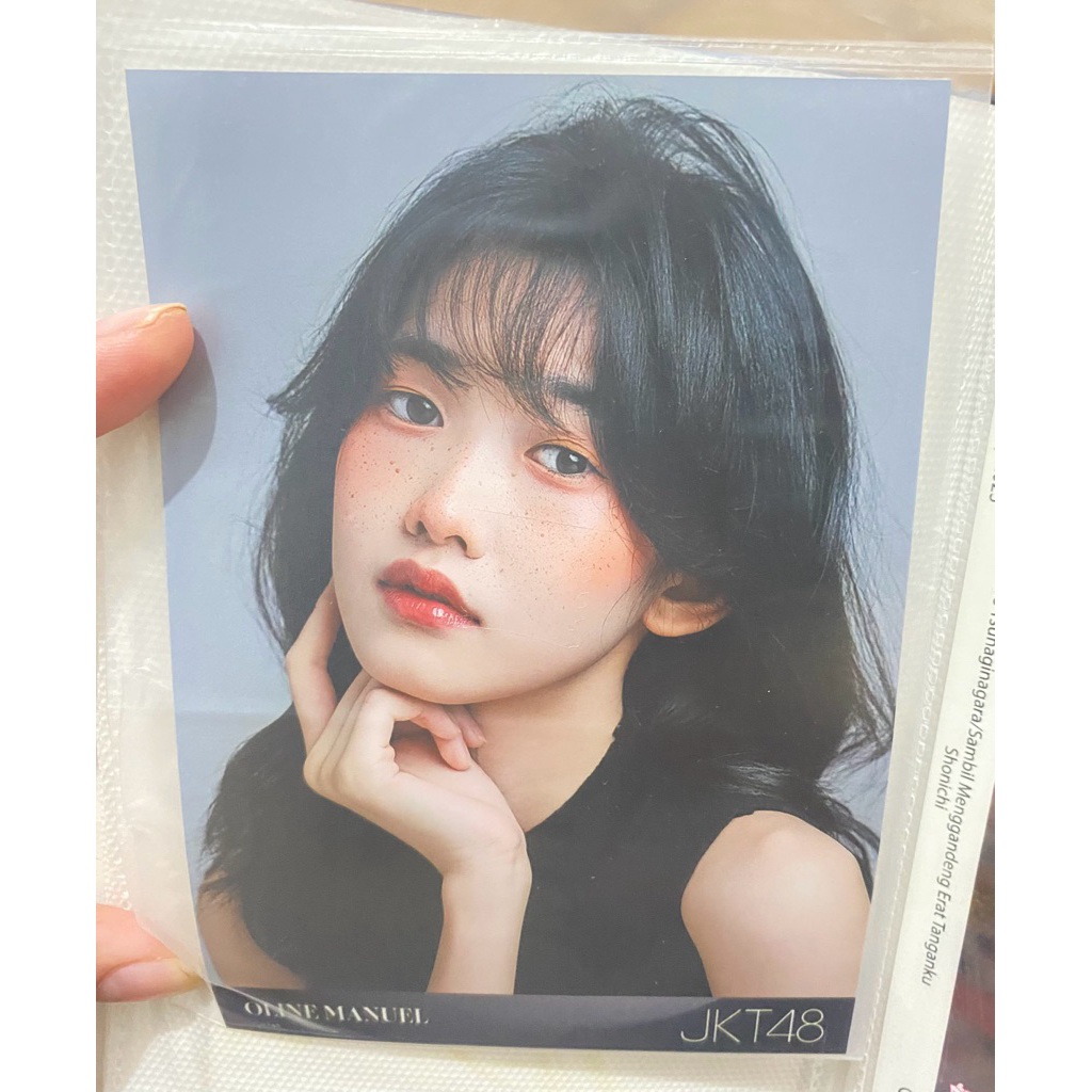 Photopack Kalender Freckles JKT48 Oline