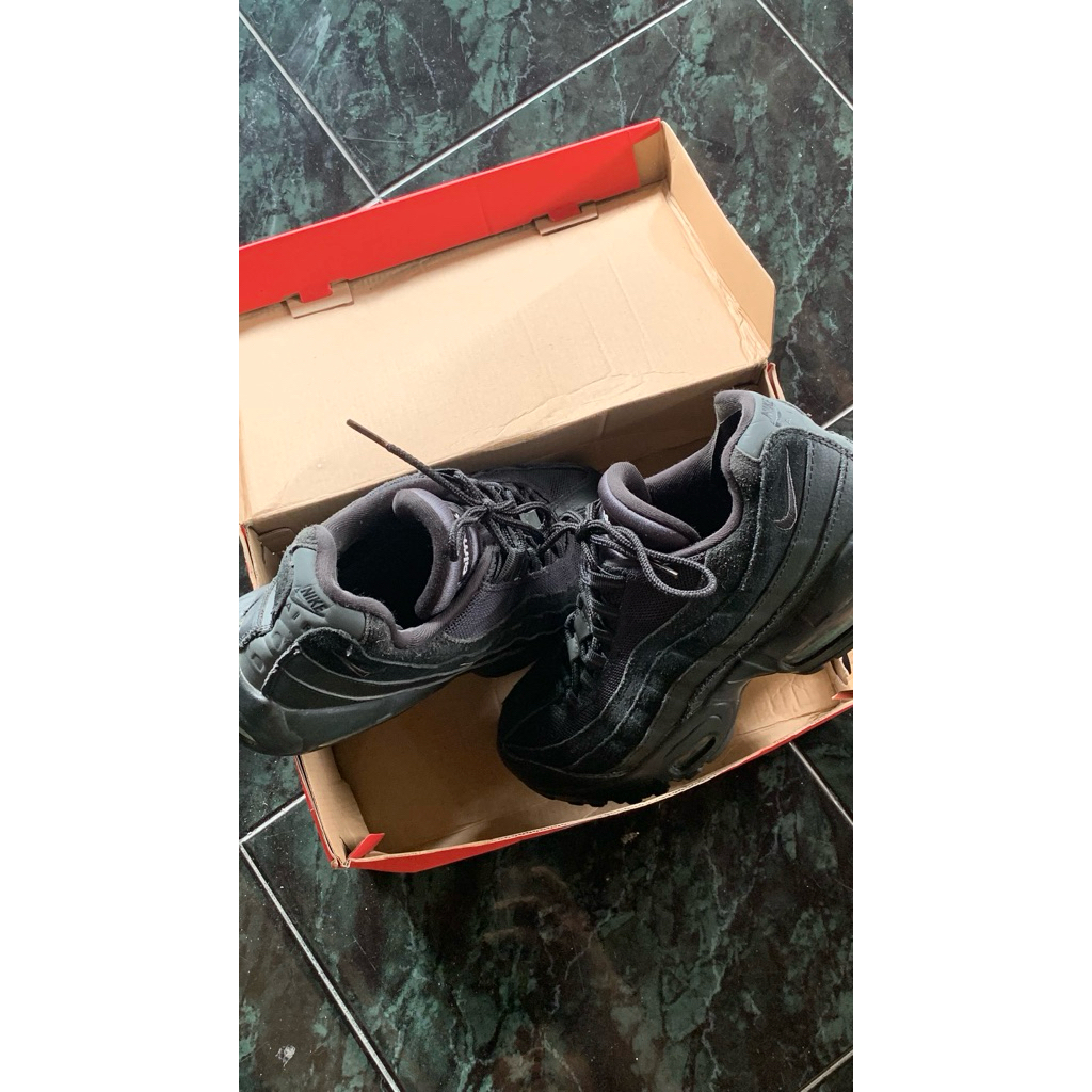 Airmax 95 tripple black