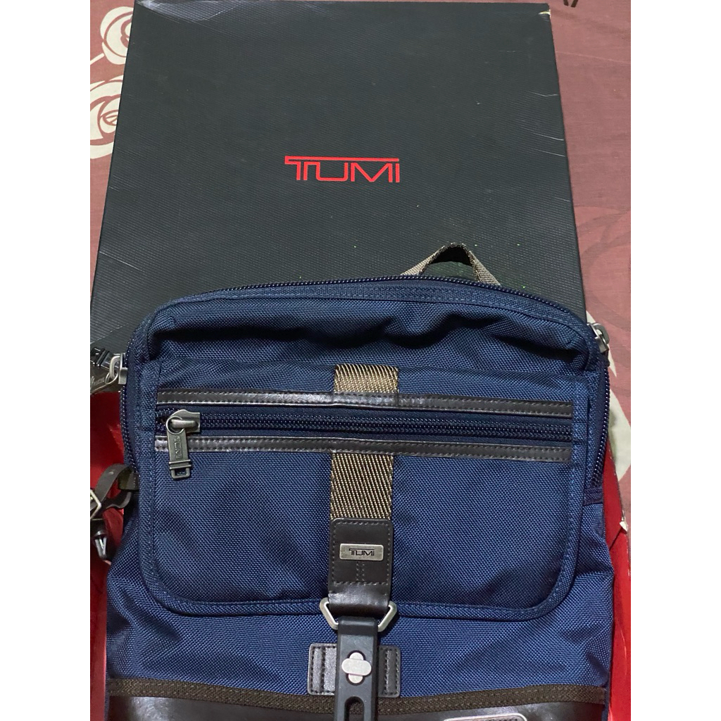 TUMI Alpha Bravo Annapolis sling bag