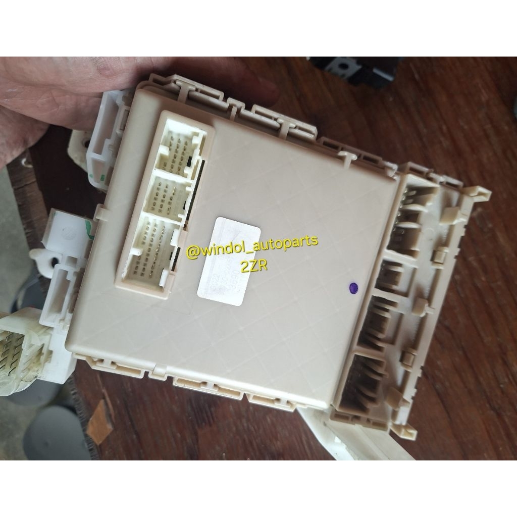 BCM Fuse Box sikring Dalam Toyota Corolla Altis 2ZR Original Copotan
