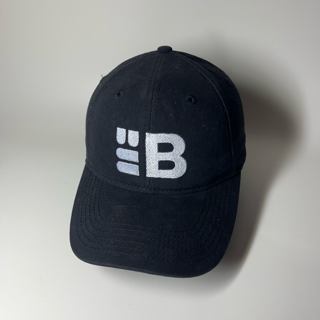 Topi Sportman B Logo