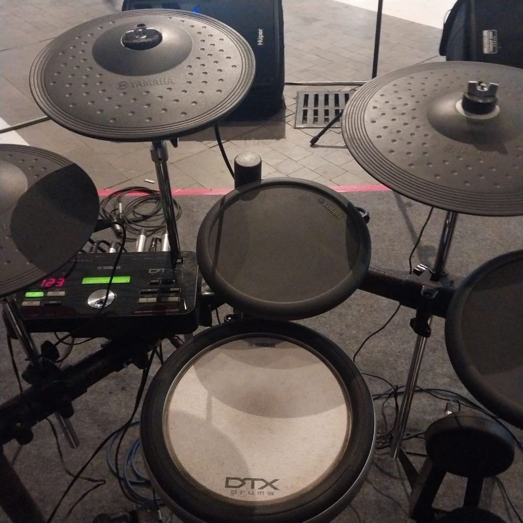 drum elektrik yamaha dtx522k mininalis set