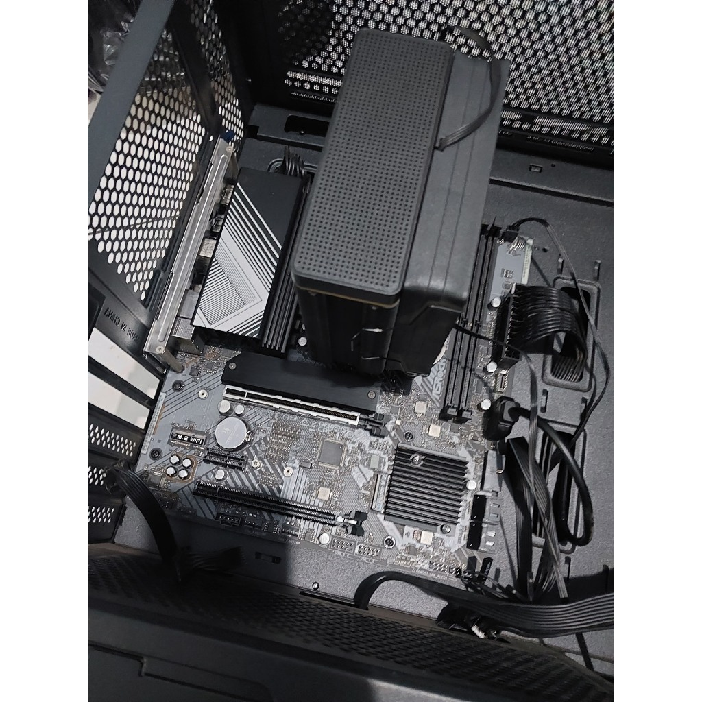 MOBO MOTHERBOARD asrock b650m hdv/m.2 AMD am5 FULLSET GARANSI
