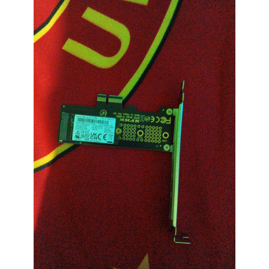 Dijual 1 Unit SSD Sandisk M.2 Nvme 256Gb (Normal) (Sdh terinstall windows 11 office dll) (Sudah term