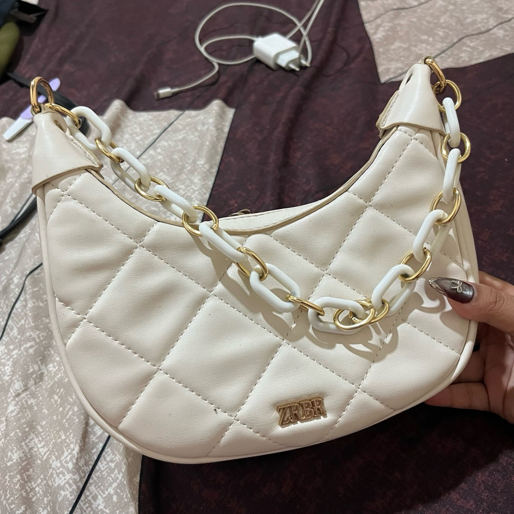 TAS WARNA PUTIH